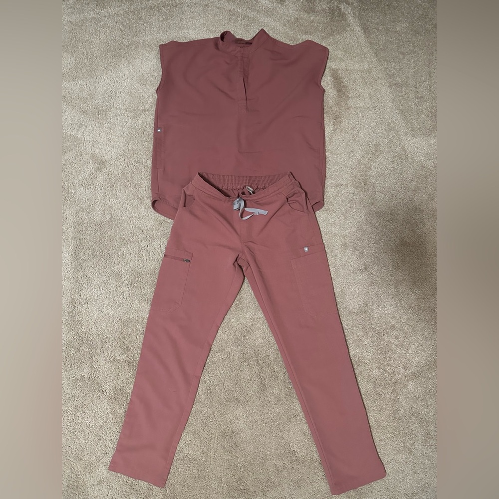 Figs Mauve Rafaela Top XS and Yola Pant XSP